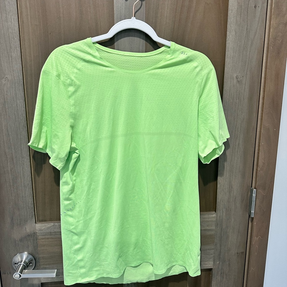 Lululemon Men’s T-shirt